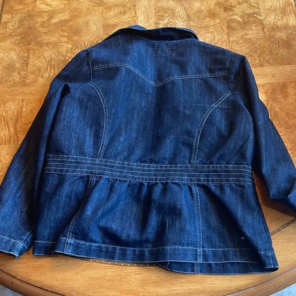 TAILORED SOFT Denim Jacket!! - Picture 6 of 13